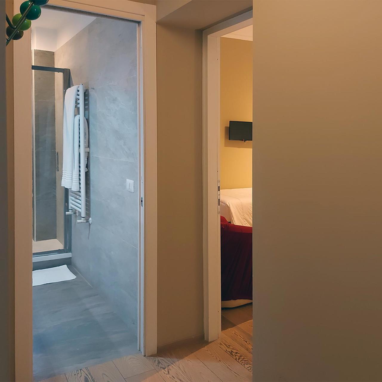 ローマLa Casa Di Piero In Via Ottavianoアパートメント エクステリア 写真