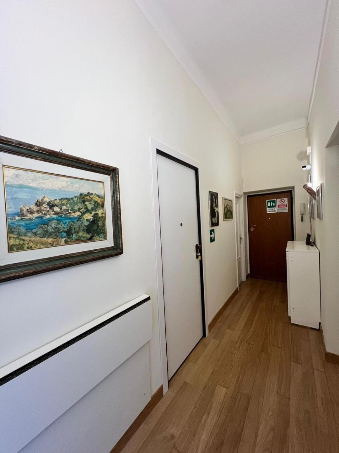 ローマLa Casa Di Piero In Via Ottavianoアパートメント エクステリア 写真
